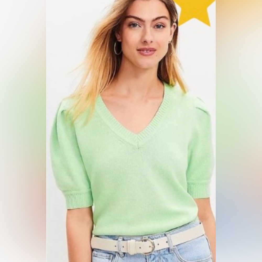LOFT V-Neck Puff Sleeve Green Sweater Tee